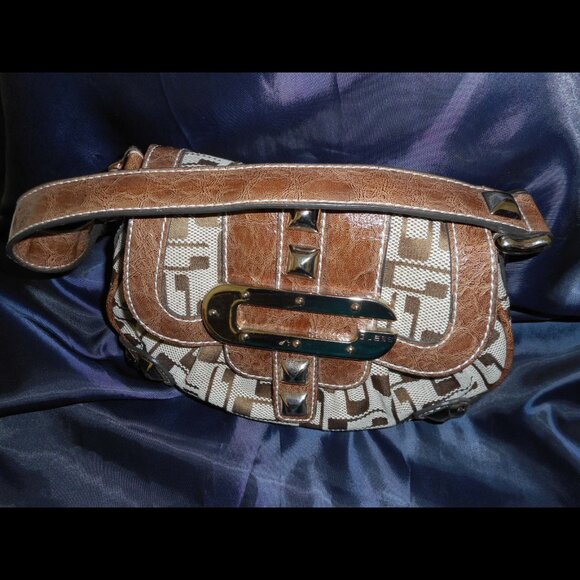 Guess Brown and Cream Shoulder Bag with Geometric Pattern and Leather Trim - Picture 3 of 9